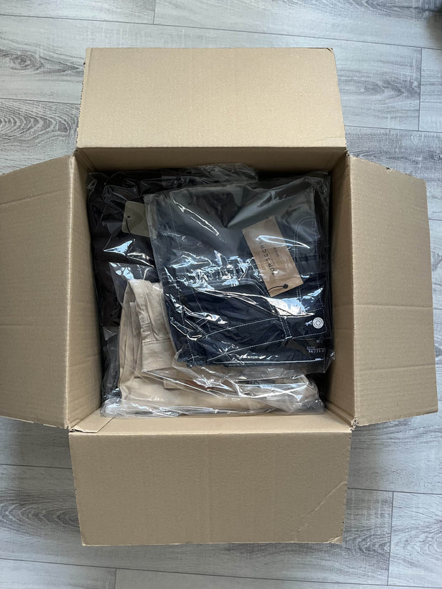 Duży box odzieżowy mix papierowe metki- zwroty konsumenckie kategoria A/B