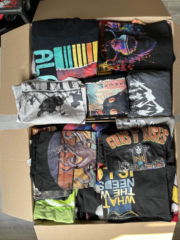 Box 30 T-shirtów dziecięcych i S/M – idealne do odsprzedaży