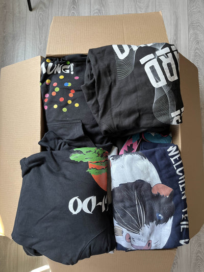 Box 20 bluz mix renomowanych marek Gildan i Port&Company – hurtownia odzieży
